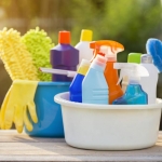 Como deixar a sua casa limpa – sem suar a camisa